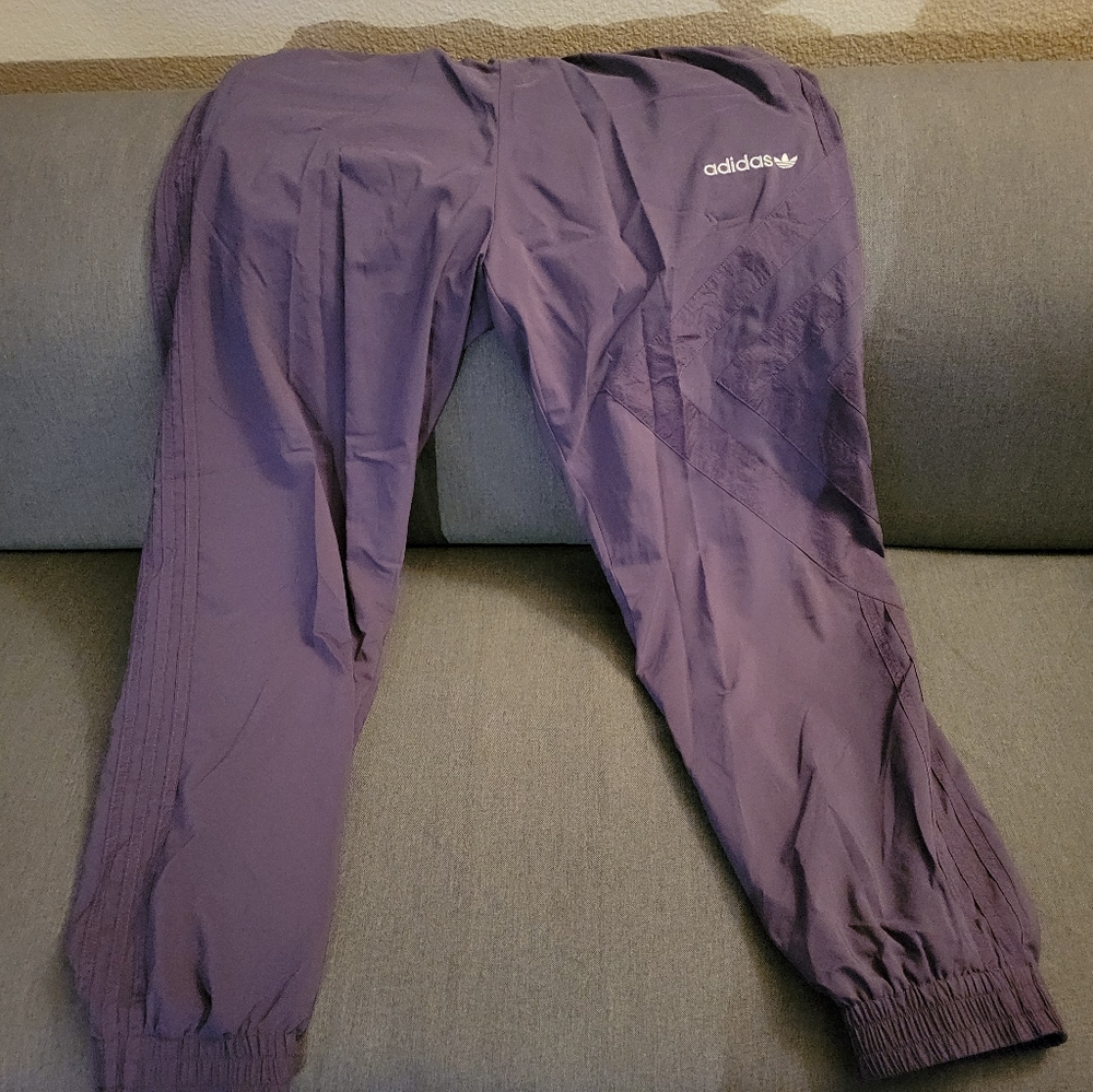 Adidas Large Parachute jogger Pants